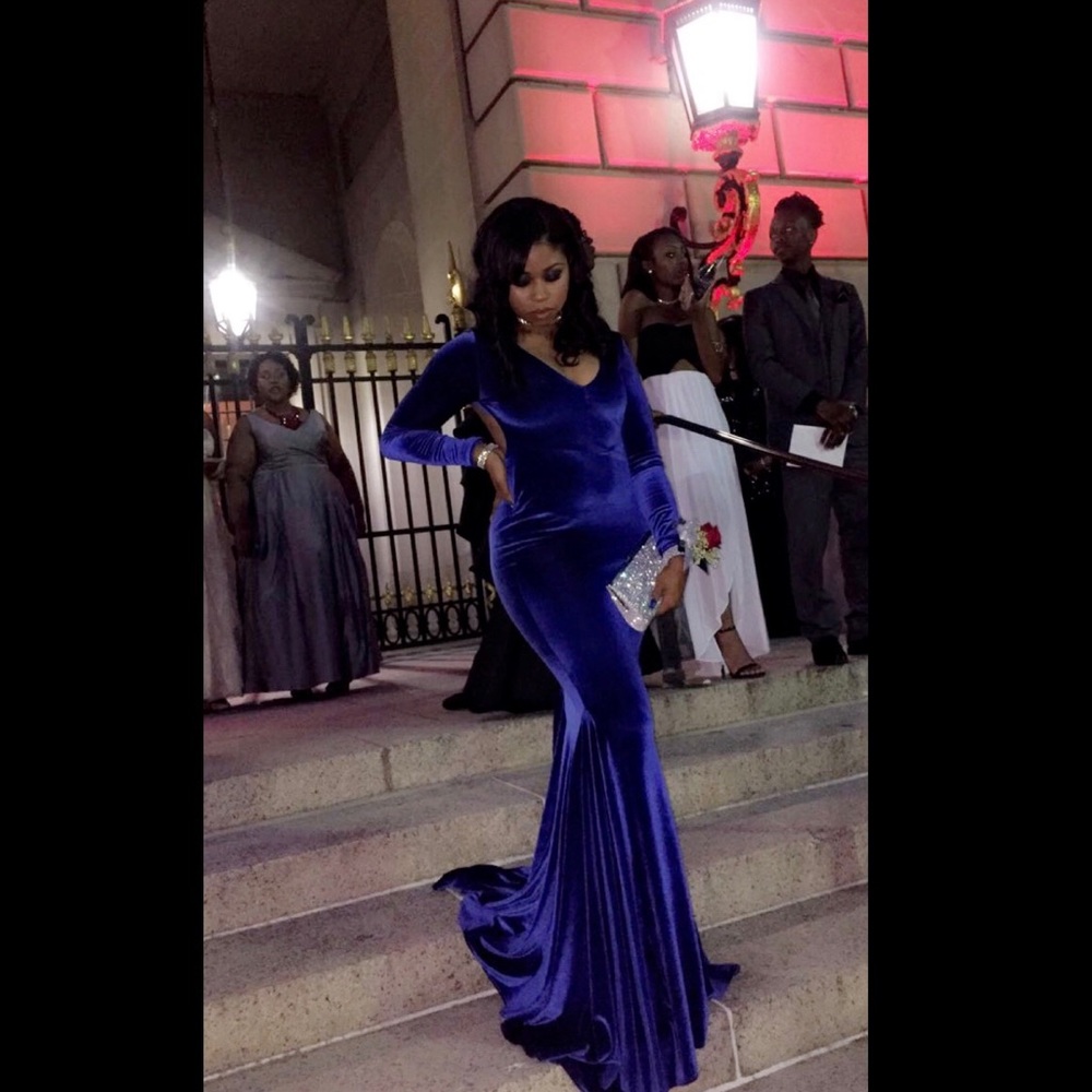 ROYAL BLUE VELVET PROM DRESS